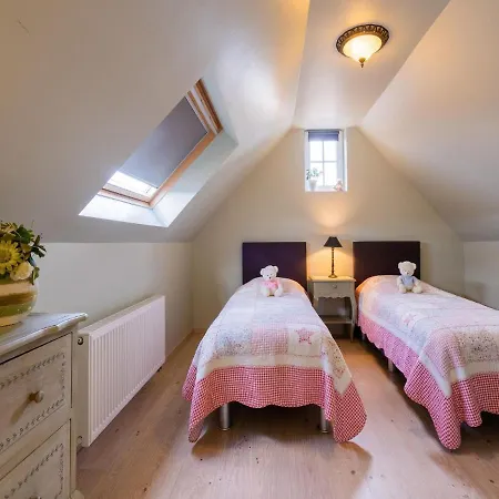 Inviting Holiday In With Garden * Nieuwpoort
